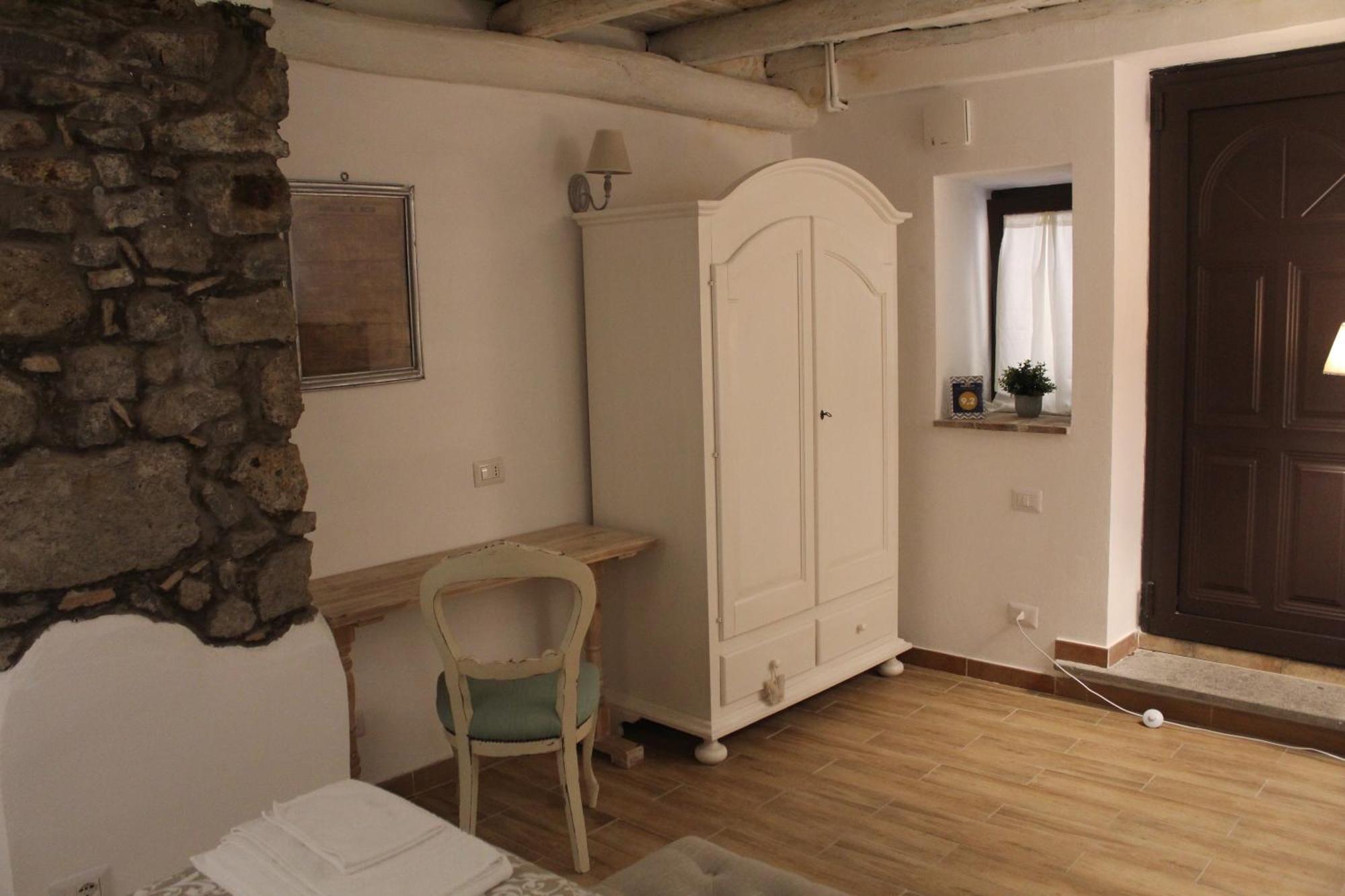 Livia'S Charming Room Тревиньяно-Романо Экстерьер фото